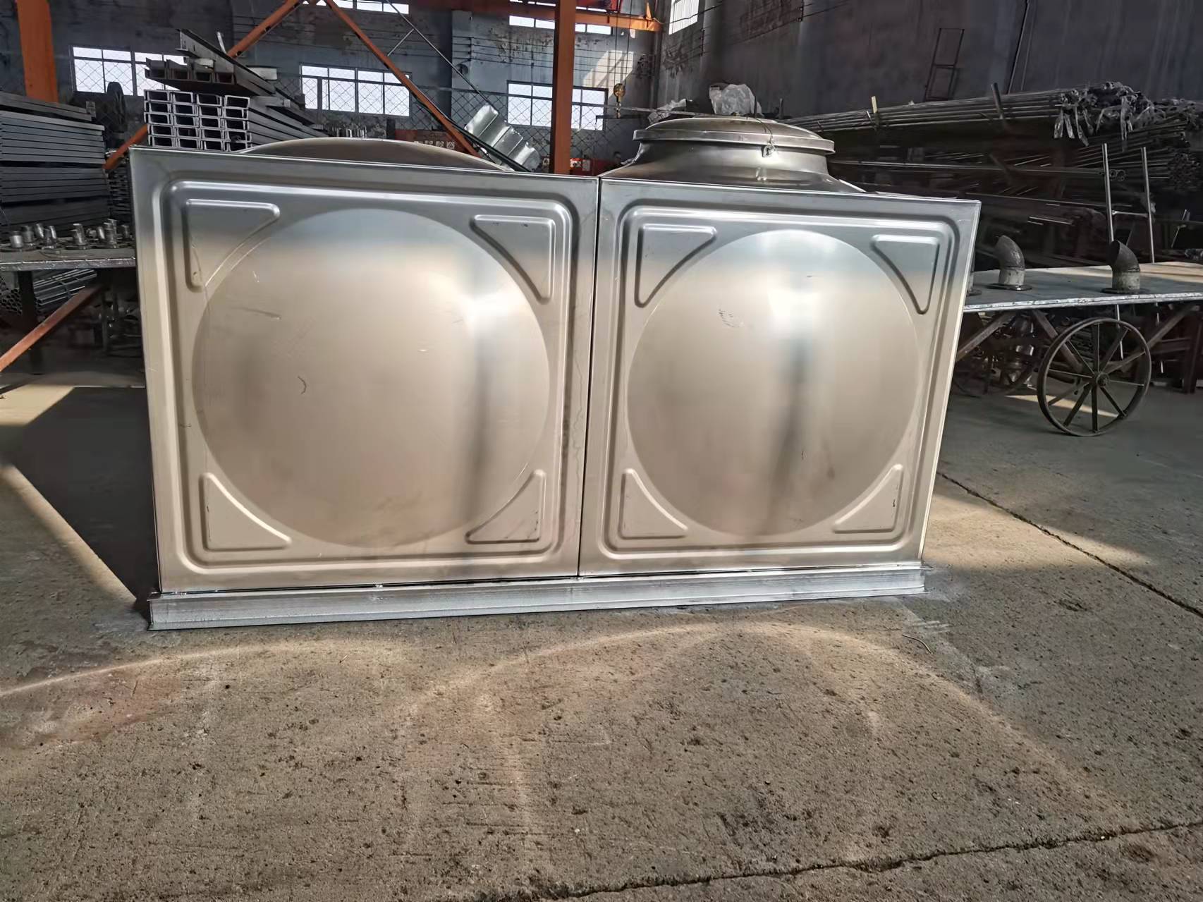 如何安装不锈钢水箱？
